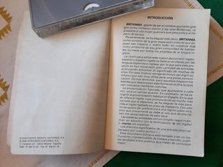 Britannia: diccionario castellano-inglés, engli...