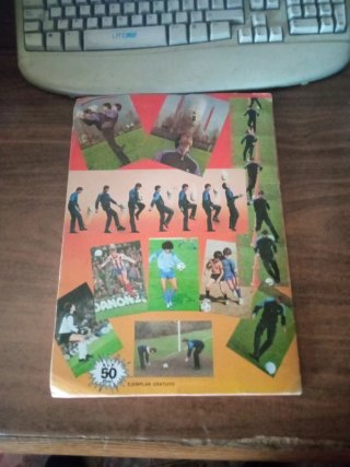APRENDE A JUGAR A FUTBOL CON JOHAN CRUYFF