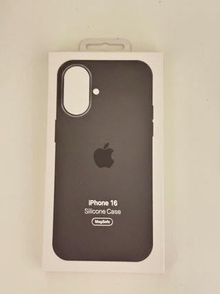 Cover iPhone 16 Silicone MagSafe Apple