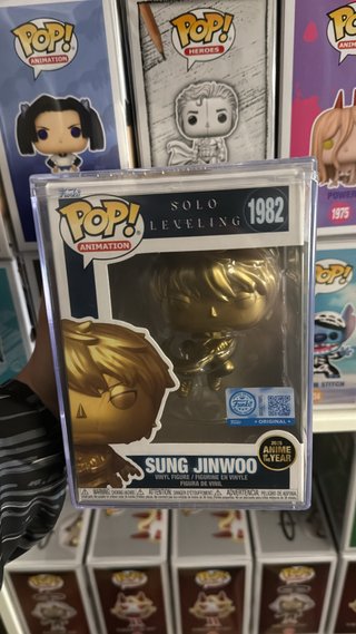 Funko Pop! Solo Leveling Sung Jinwoo 1982 Dorado