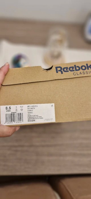 Zapatillas Reebok de piel blancas y rosas