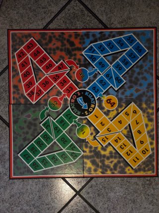 Juego de mesa Kuatro's