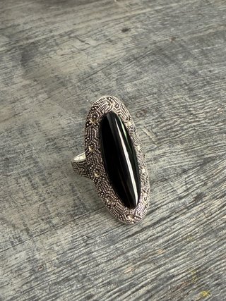 Anello in Argento con Onice Nero Design Ovale