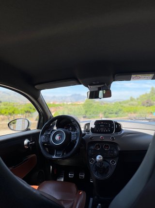 Abarth 695 70th aniversario