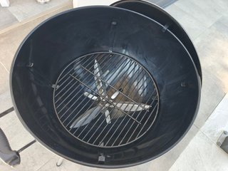 BBQ Weber Kettle 57cm E-5710
