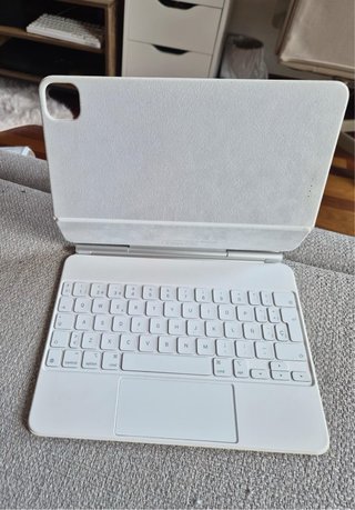 iPad Pro 11 M2 128GB + Lápiz + Teclado