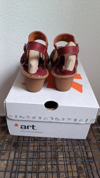 Sandalias THE ART COMPANY nuevas, tacón bajo, 39
