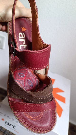 Sandalias THE ART COMPANY nuevas, tacón bajo, 39