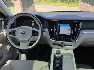 Volvo V60 B4 (D)Auto  2021  78.000KM