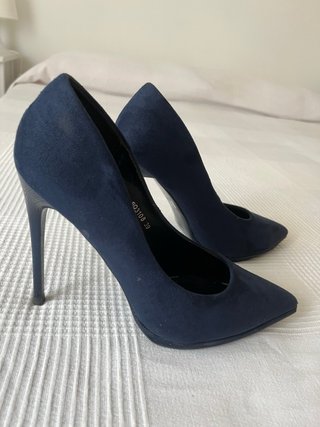 Scarpe tacco a spillo blu eleganti