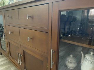 Credenza in legno massello fatta a mano