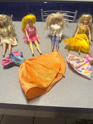 Barbie con pantaloni a quadri