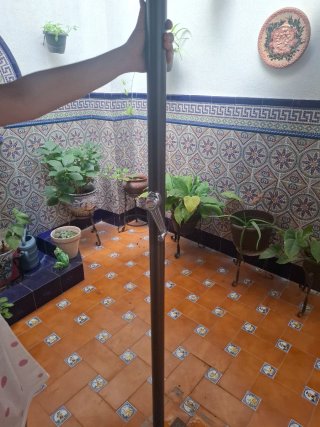 Sombrilla de exterior negra