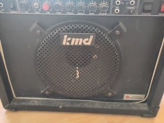 Amplificador KMD con altavoz Celestion G12M-70