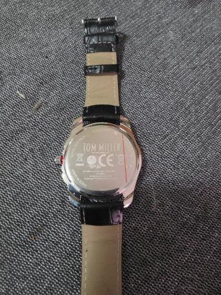 Reloj deportivo hombre negro y plateado
