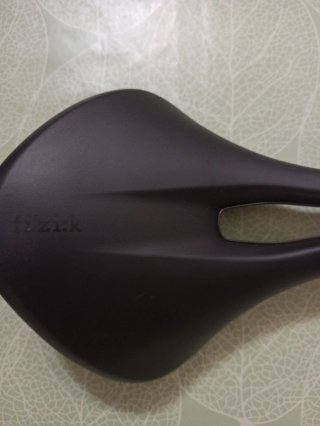 Sillín Fizik Aliante Tempo R3 Negro