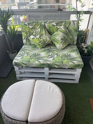 Sillón de terraza con cojines