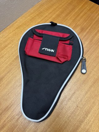 Pala de ping pong Stiga con funda