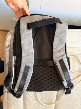 Mochila Antirrobo Negra y Gris