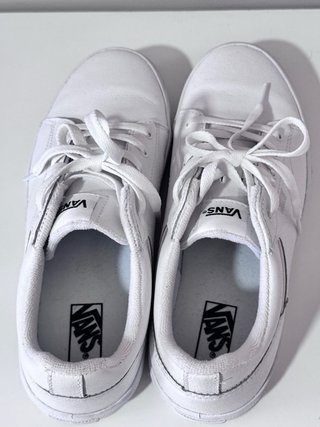 Preciosas deportivas “Vans”