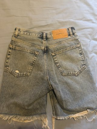 Pantalón vaquero corto