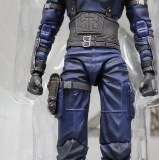 Figura Play Arts Kai Roche + Moto FFVII Remake