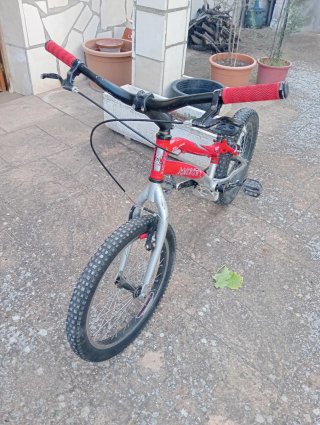 Bicicleta Trial Monty 218 Kamel Roja de segunda mano por 175 EUR