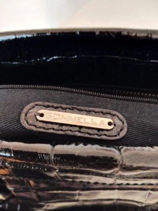 Bolso negro efecto piel