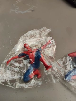 Figuras Spiderman Sentadas