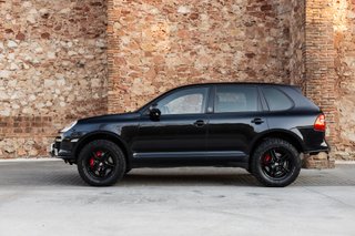 Porsche Cayenne Turbo (2007)