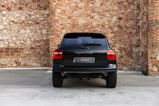 Porsche Cayenne Turbo (2007)