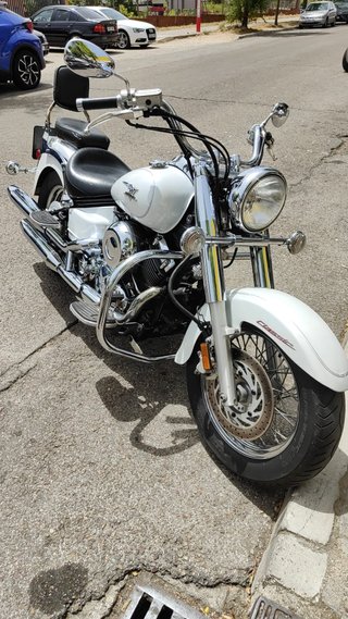 Yamaha VStar 650 Blanca