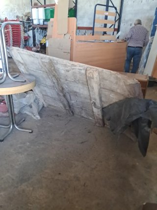 Trillo de madera antiguo
