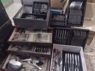 Lote cubiertos bañados de plata y acero