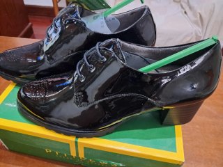 Zapatos negros
