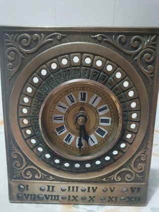 Orologio da tavolo vintage in ottone