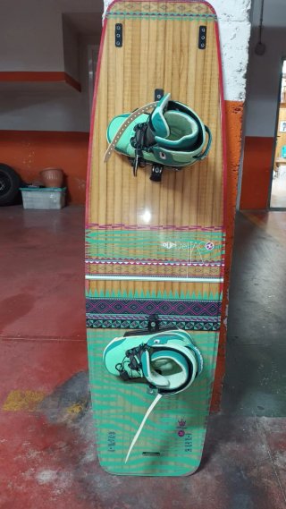 Tabla Wakeboard DUP Delta + Botas Slingshot