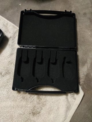 Caja para alarmas de pesca