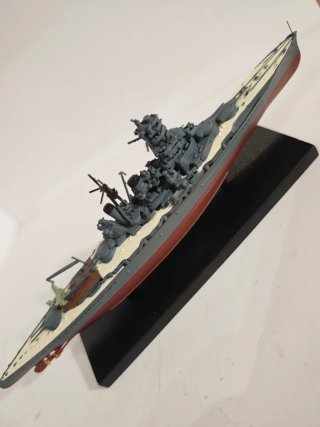 IJN Kirishima maqueta de barco metal y plástico