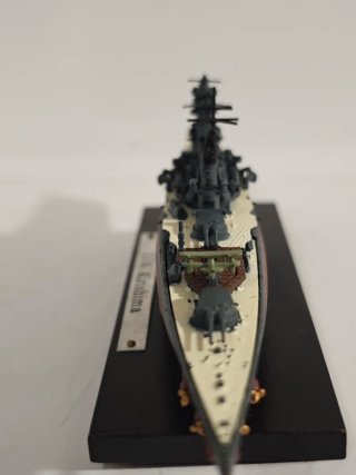 IJN Kirishima maqueta de barco metal y plástico