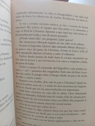 Cincuenta sombras más oscuras