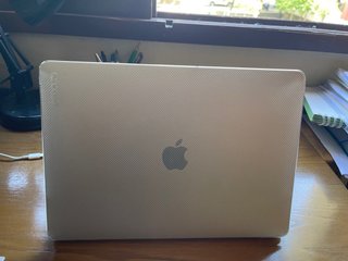 MacBook Pro M1 13.3 256GB SSD 8GB RAM