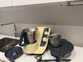 Thermomix TM21 con accesorios