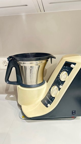 Thermomix TM21 con accesorios