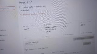 Toshiba Portátil i7 8GB RAM 256GB SSD
