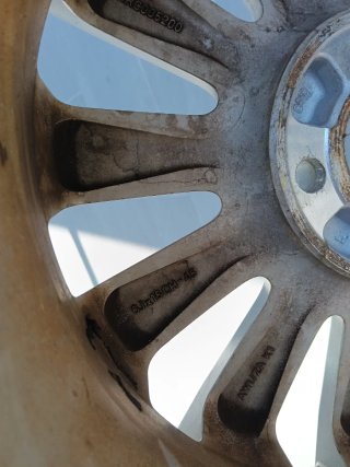 3 Llantas 4x100x56.1 con neumáticos Goodyear