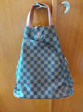 Bolso Mochila Beige y Marrón