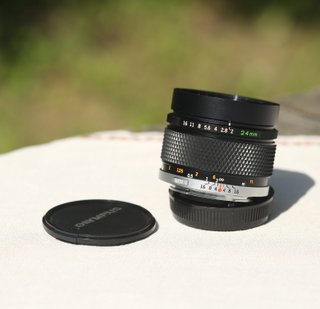 Olympus Zuiko 24mm f/2 Auto-W