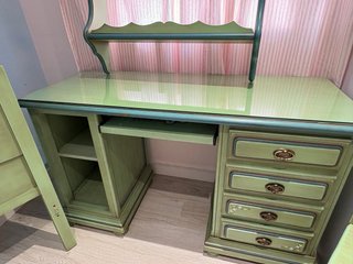Muebles dormitorio infantil pintados a mano