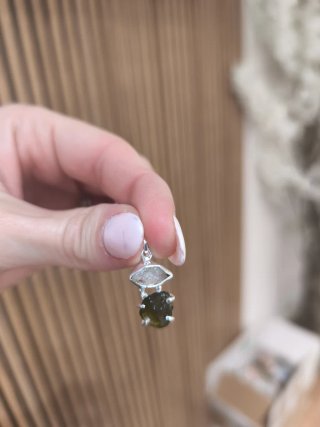 Moldavita com cuarzo diamante herkimer en plata